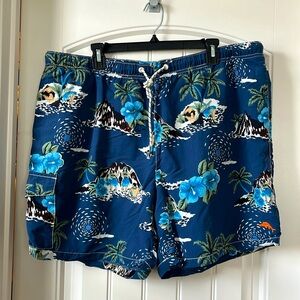 Men’s swim trunks
